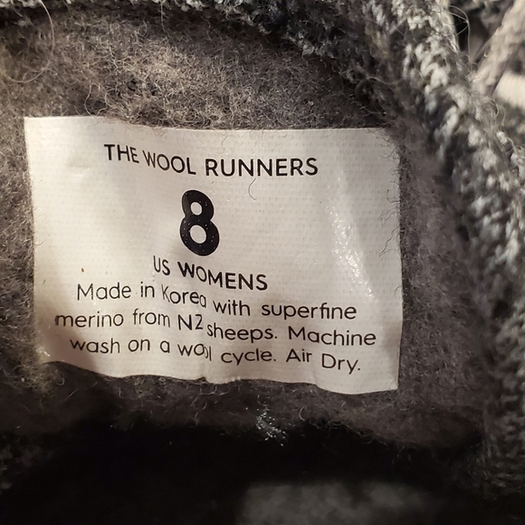 Womens allbird wool runners size 8 color merle grey/light grey sole - Picture 5 of 5